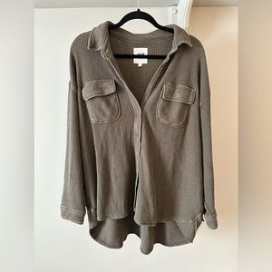 Aerie Army Green Thermal Waffle Knit Button Up Size M